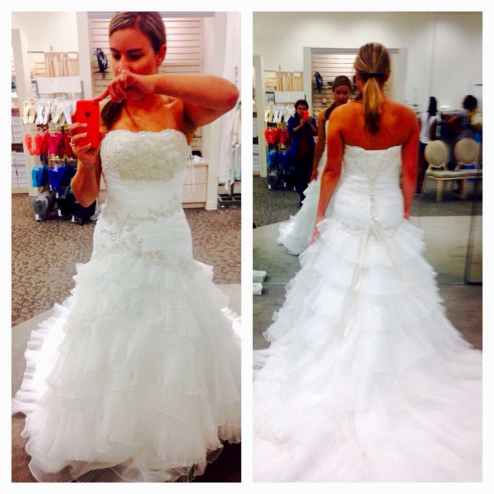 Sz 6 Wedding Dress & David’s Bridal Preservation